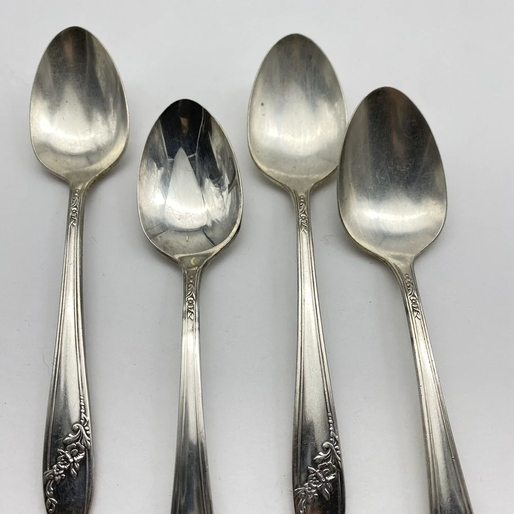 VTG 1946 Oneida Community Tudor Plate‎ Queen Bess II Teaspoons 4 Set Silverplate
